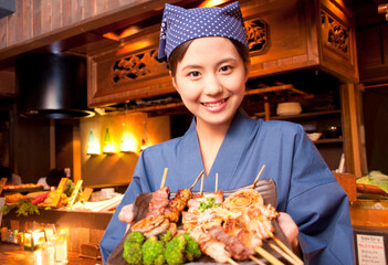 炭火焼鶏 でんすけ