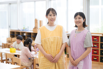 株式会社フォースタープラス